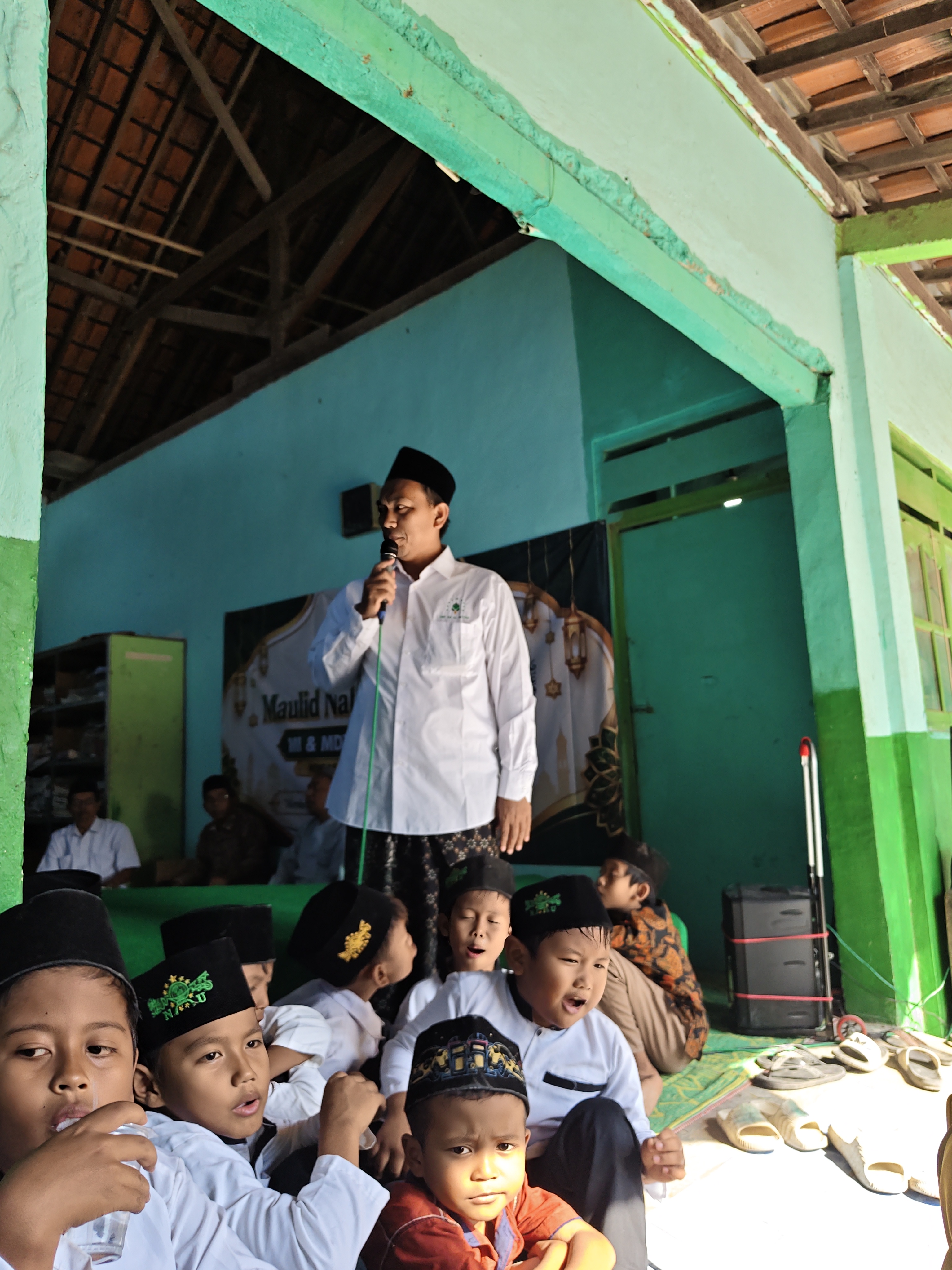 Pesan Kepala MI Sirojut Tholibin Saat Peringatan Maulid Nabi Muhammad SAW
